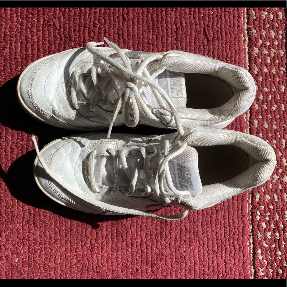 Nike Tennis shoes size 7.5